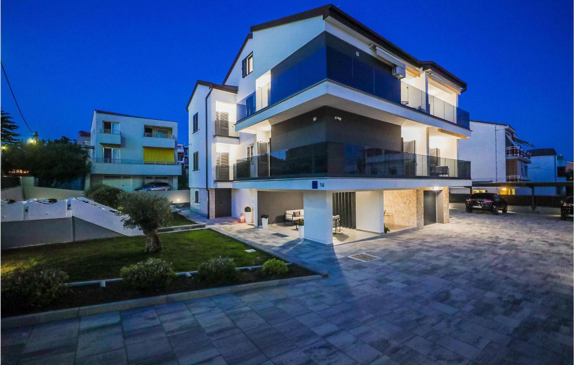 Lovely Apartment In Zadar With Wifi エクステリア 写真