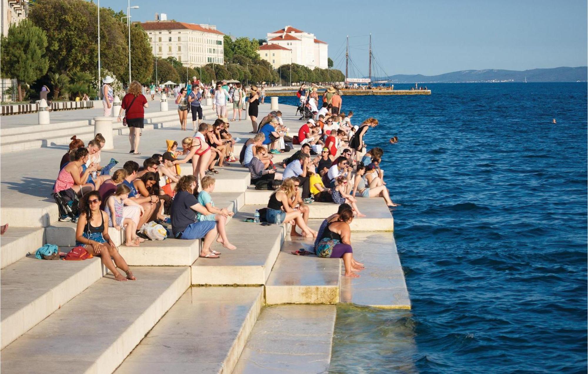 Lovely Apartment In Zadar With Wifi エクステリア 写真