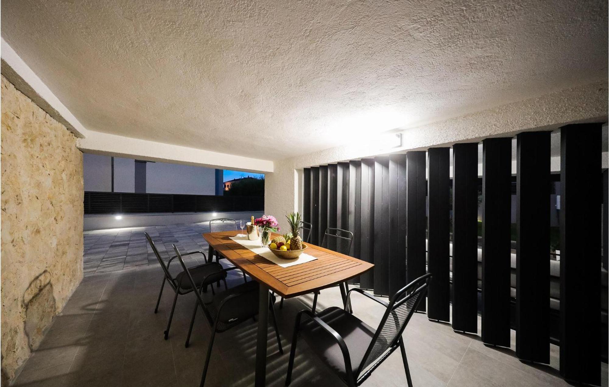 Lovely Apartment In Zadar With Wifi エクステリア 写真